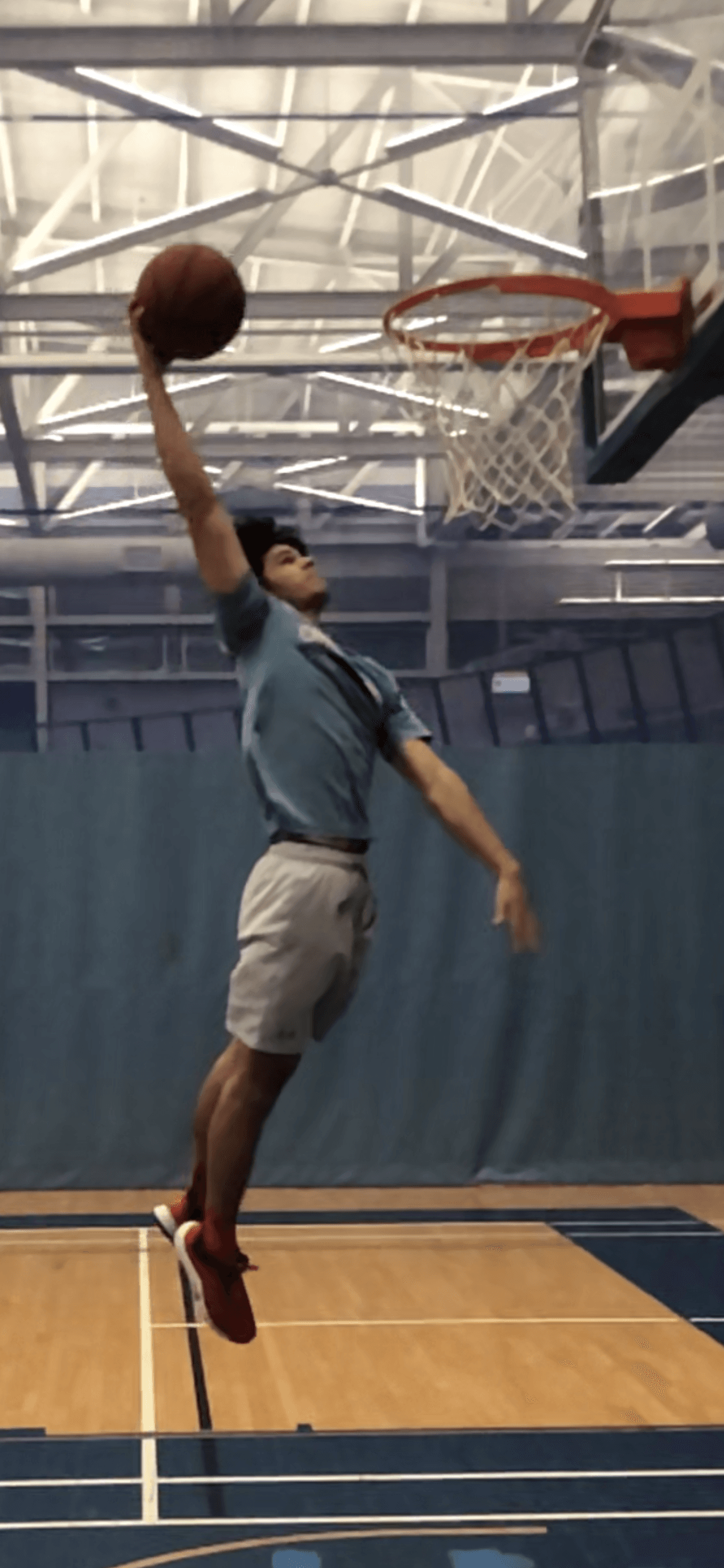 A picture of me dunking like a real one